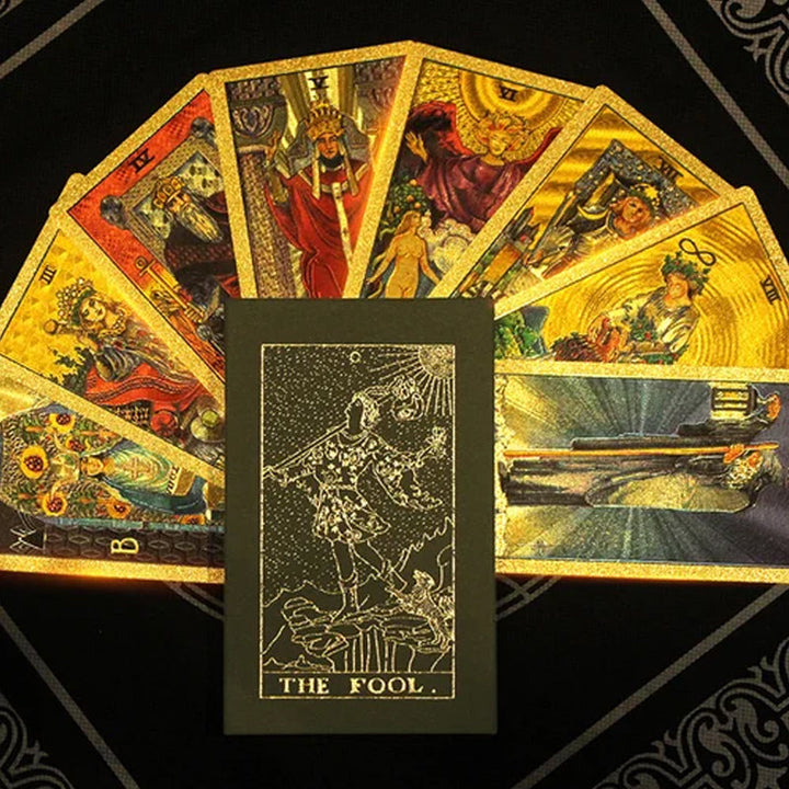 Skanto | Utforsk den mystiske verden av tarot Gullfarget tarot