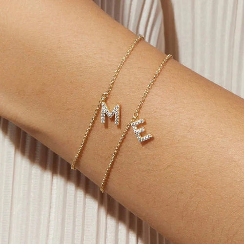 Skanto | Delikat Kjede Diamant Initial Armbånd