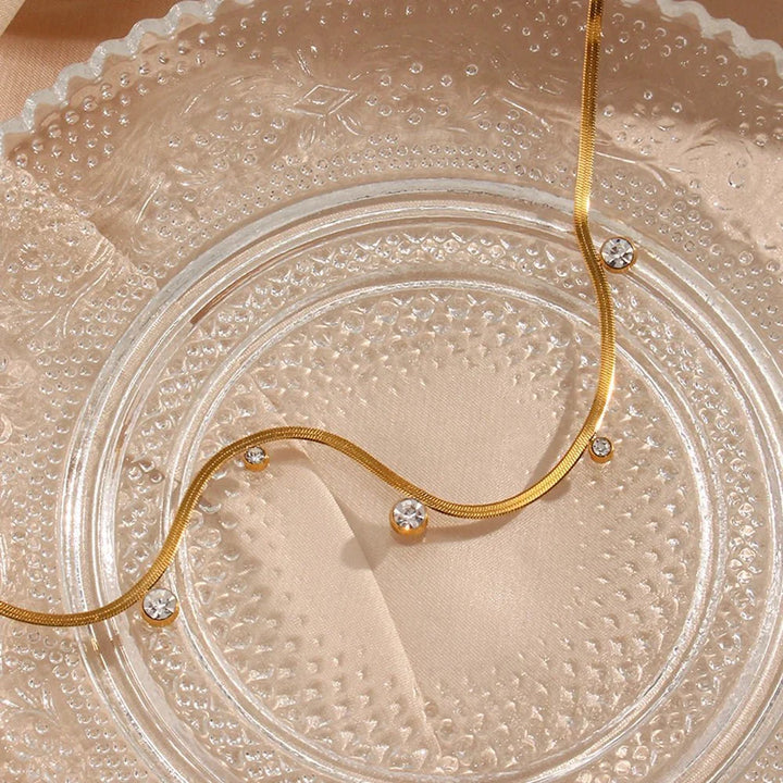 Skanto | Delikat Diamant Herringbone Choker Halskjede