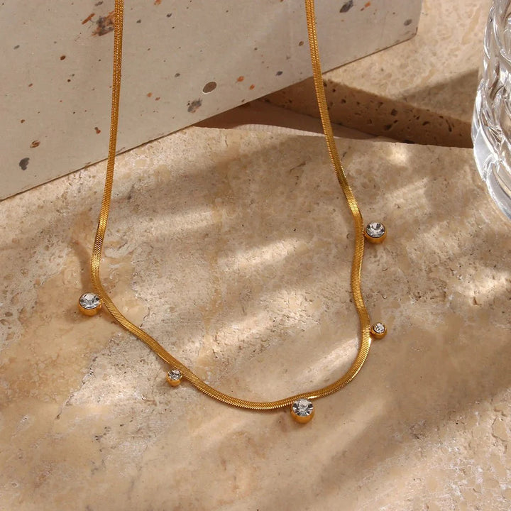 Skanto | Delikat Diamant Herringbone Choker Halskjede