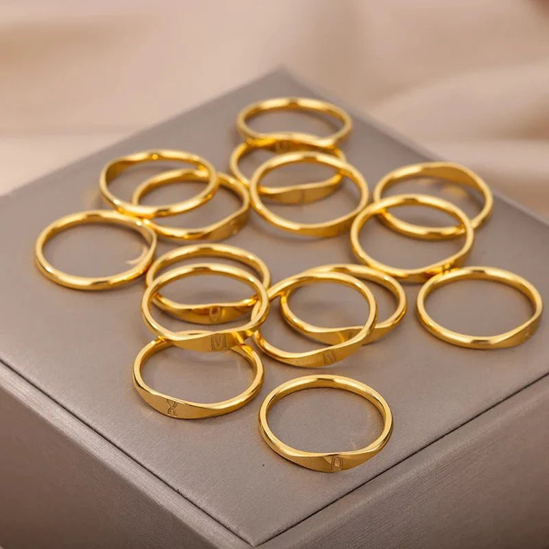 Skanto | Delikat Tynn Bokstav Initial Ring