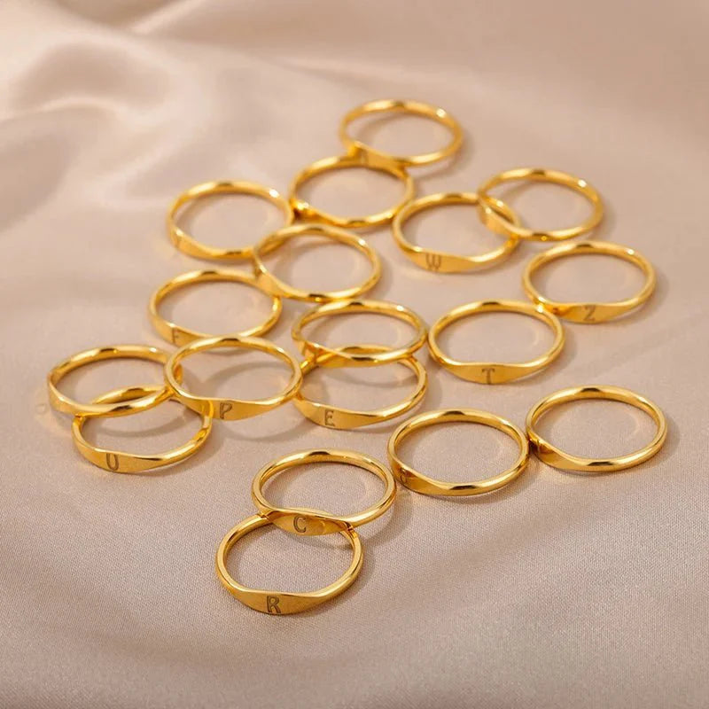 Skanto | Delikat Tynn Bokstav Initial Ring