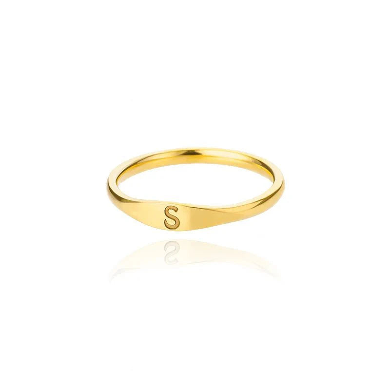 Skanto | Delikat Tynn Bokstav Initial Ring