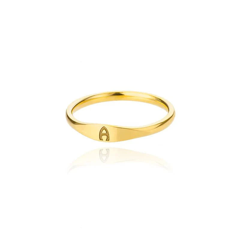 Skanto | Delikat Tynn Bokstav Initial Ring