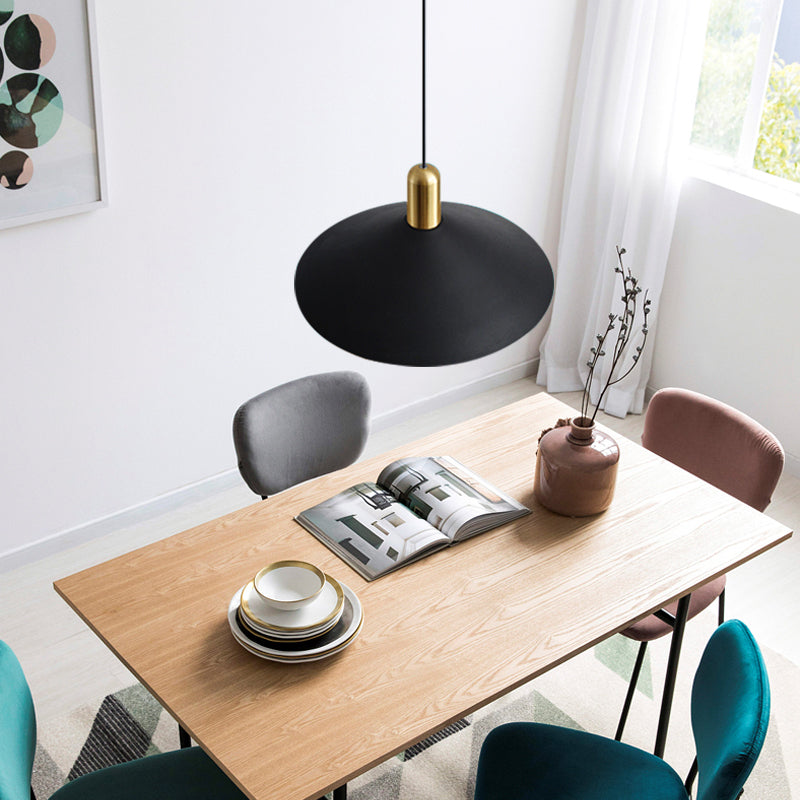 Skanto | Enkel Moderne Kegleformet LED Pendellampe