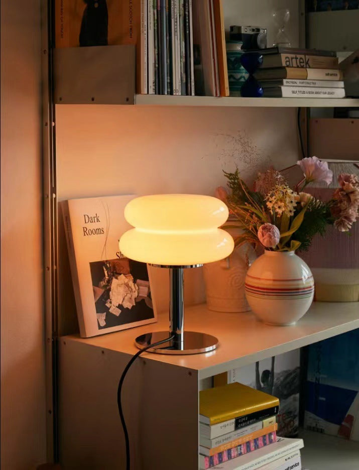Skanto | DESIGNER GLASS BORDLAMPE - AMBIENT LED LAMPE FOR SOVEROM OG KONTOR