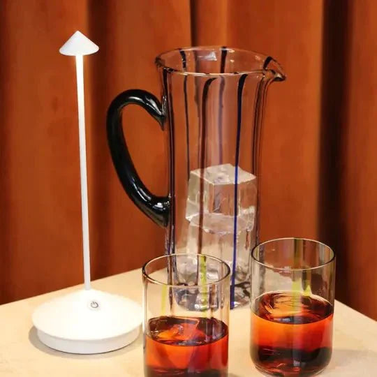 Skanto | LumiZen Minimalist LED Bordlampe | Vanntett og Dimmbar Trådløs Belysning
