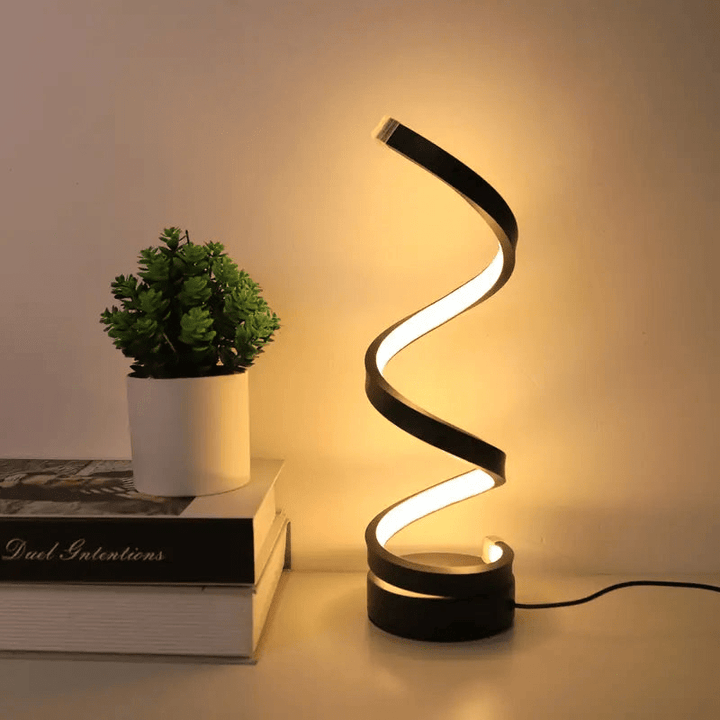Skanto | Moderne lett spiral med en elegant karakter