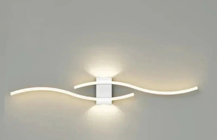 Moderne LED Vegglampe – Bølgeformet Design, Minimalistisk Stil | Skanto