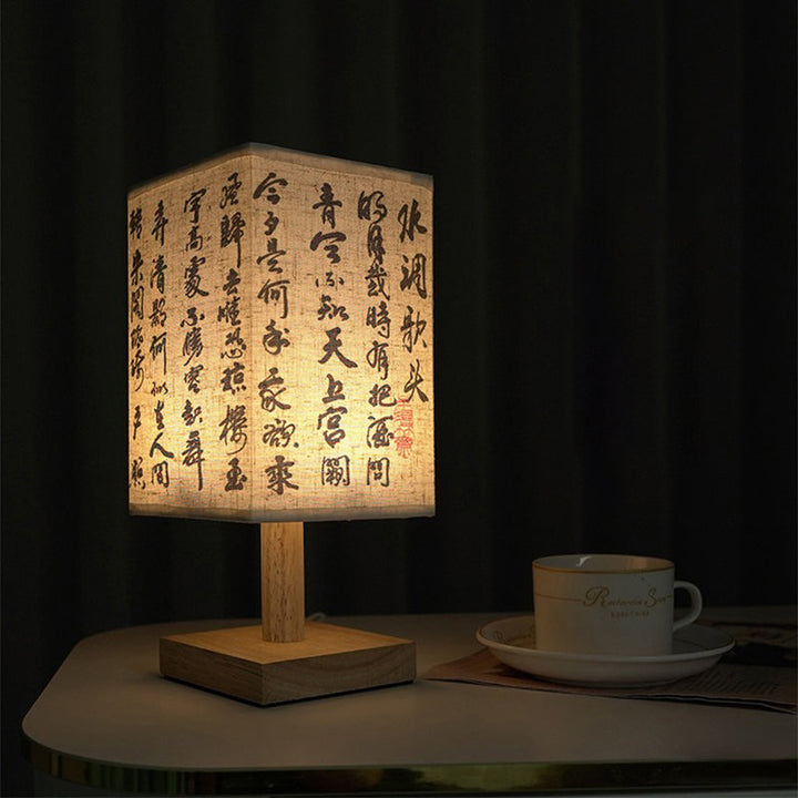 LED bordlampe i firkantet design – trebase med japansk mønster | Skanto
