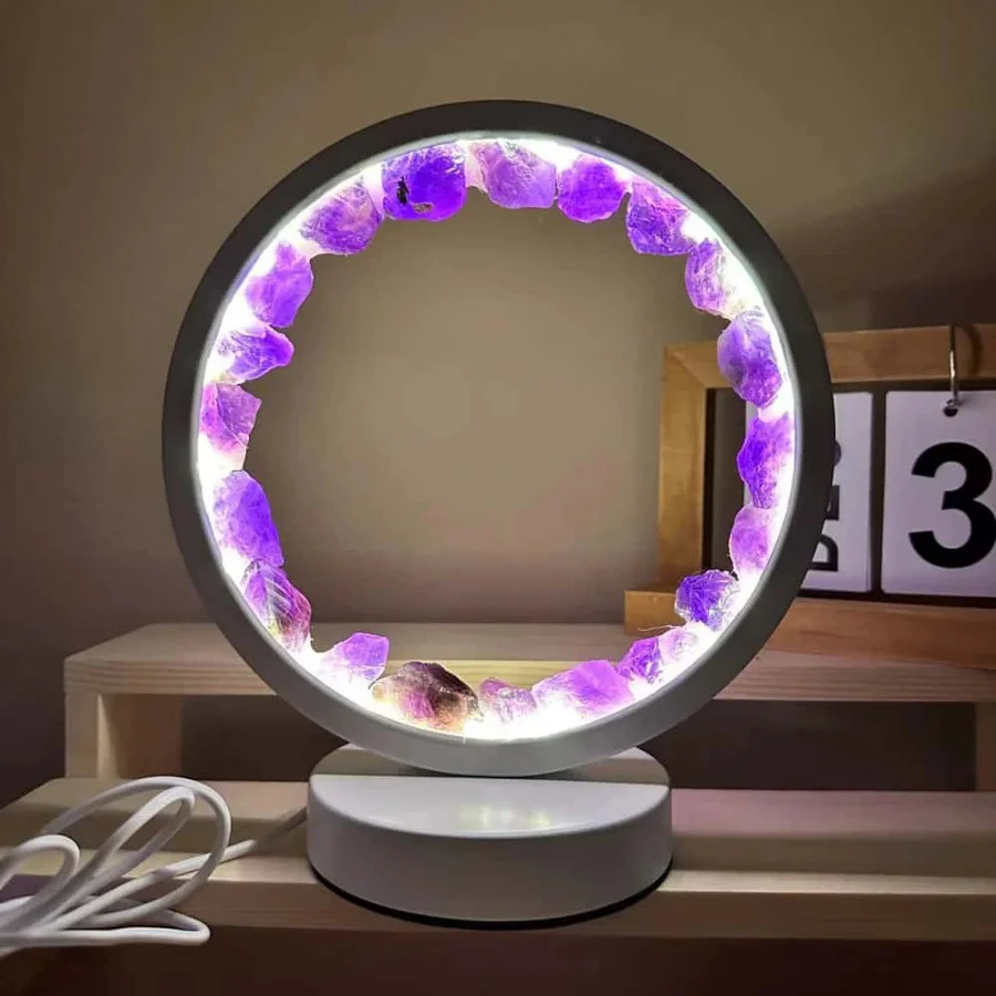 Skanto | Healing Stone Nattlampe med Krystallkolonne Design