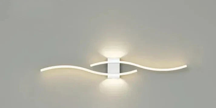 Skanto | Lumivora Wave LED Vegglampe | Moderne Bølge Design | Energisparende & Stilig | 60×15 cm | Varm, Blendingfri Lys