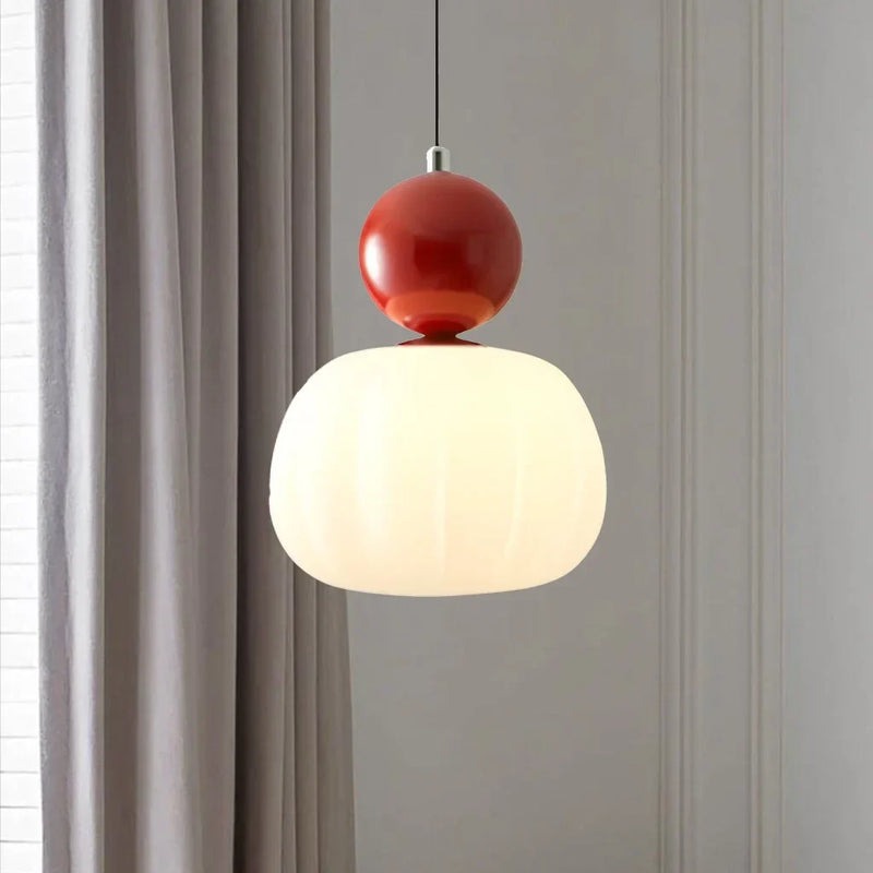 Skanto | Art Deco Pendellampe i kremfarge – Stil og sofistikasjon