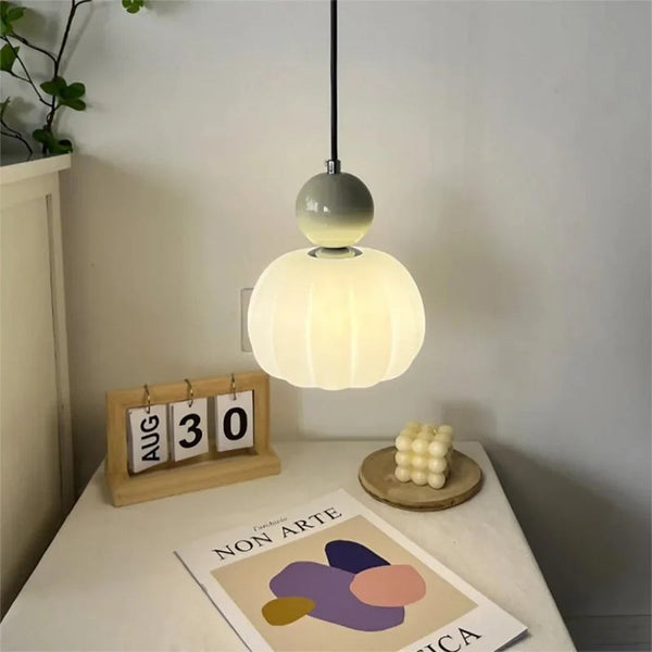 Skanto | Art Deco Pendellampe i kremfarge – Stil og sofistikasjon