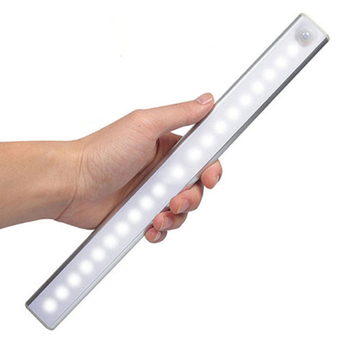 TRÅDLØS LED NATTLAMPE MED BEVEGELSESSENSOR OG OPPLADBATTERI | Skanto