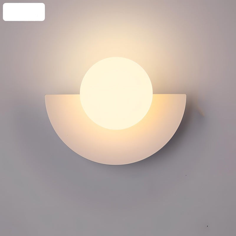 Skanto | Halvsirkulær vegglampe i skandinavisk stil minimalisme og varmt lys
