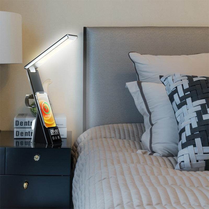Skanto | Skrivebordslampe med trådløs lader