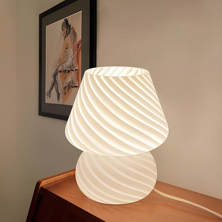 Skanto | Verra Munnblåst Glasslampe