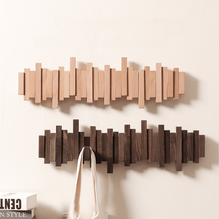 Treverk veggkrok med sammenleggbare kroker og minimalistisk design | Skanto