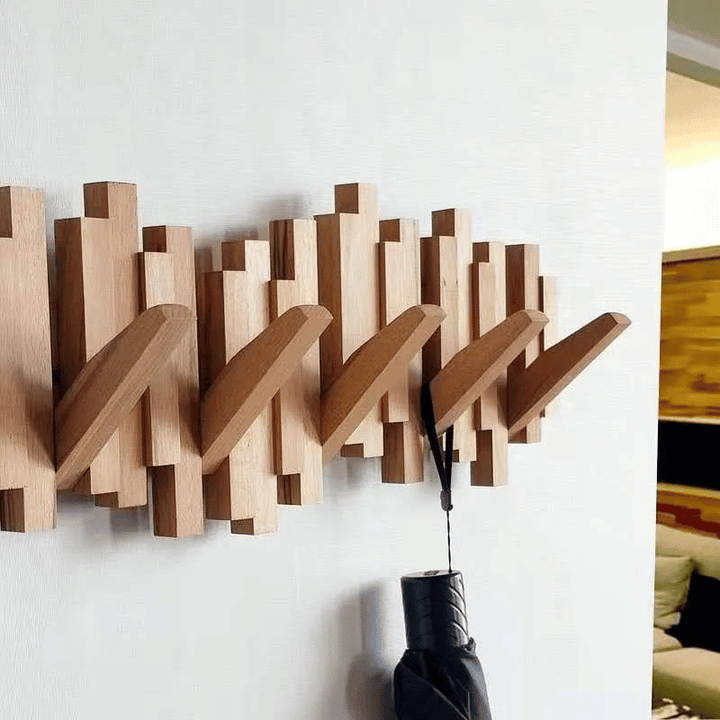 Treverk veggkrok med sammenleggbare kroker og minimalistisk design | Skanto