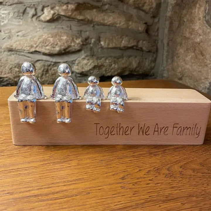 Skanto | Skulptur av den Evige Familien | Symbolikk av Kjærlighet og Bånd