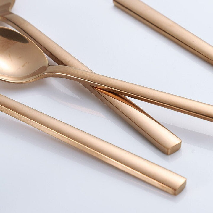 Skanto | EleganceCut – 30-deler rustfritt stål bestikksett for 6 personer