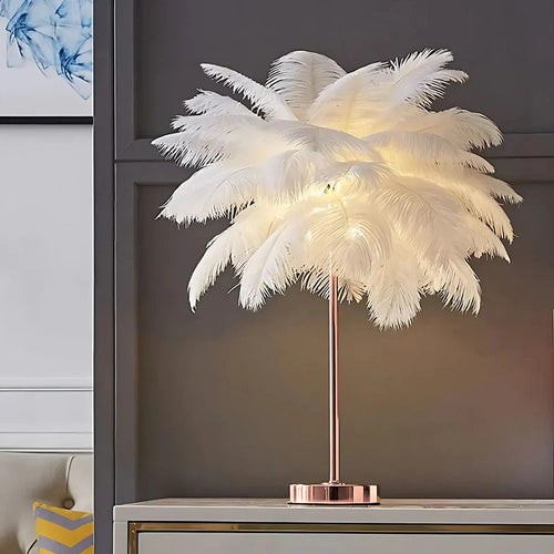 Skanto | Feather Shade Moderne Bordlampe