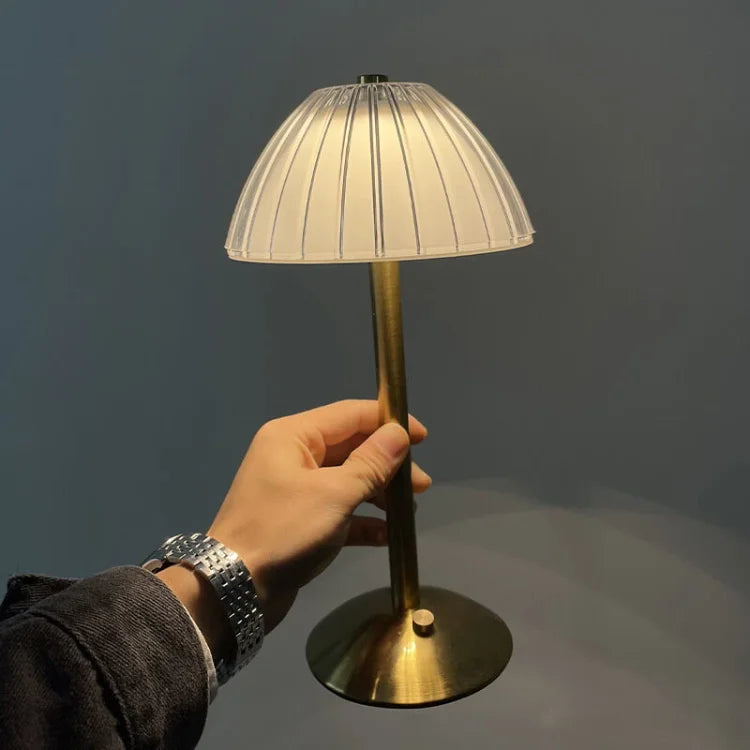 Skanto | Bordlampe med krystallskjerm og USB-lading