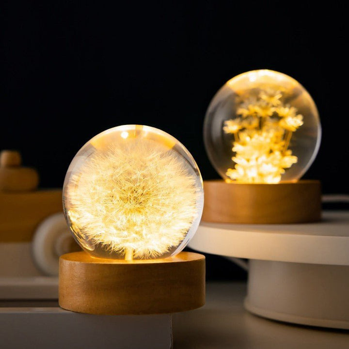 Krystallkjønn lampe med evige blomster – Lumora | Skanto