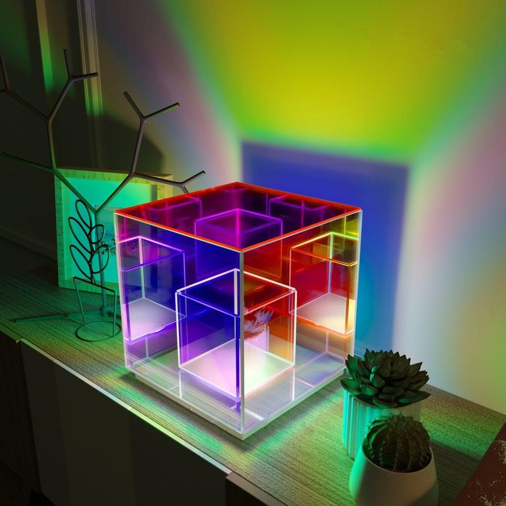 Skanto | Eternity Rubiks Cube Prism Lampe