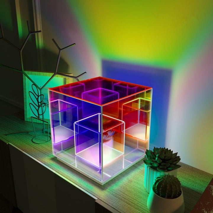 Skanto | Eternity Rubiks Cube Prism Lampe