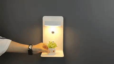 Skanto | LED Vegglampe med Hylle | Myk Glød, Moderne Design & Ideell for å Skape en Festlig Atmosfære i Soverommet