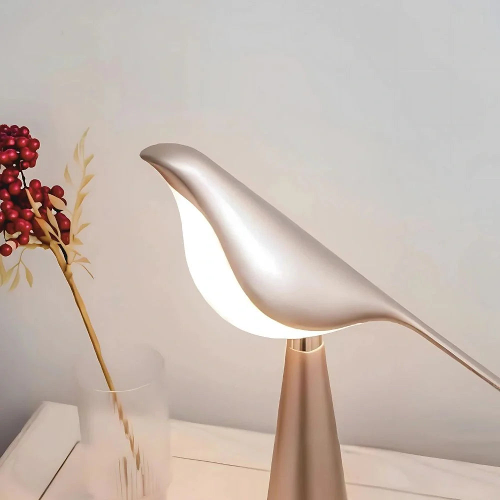 Skanto | Serene Magpie Light