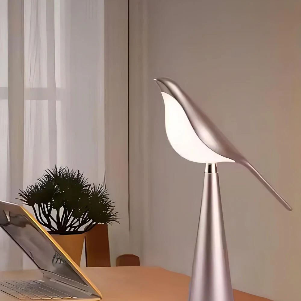 Skanto | Serene Magpie Light