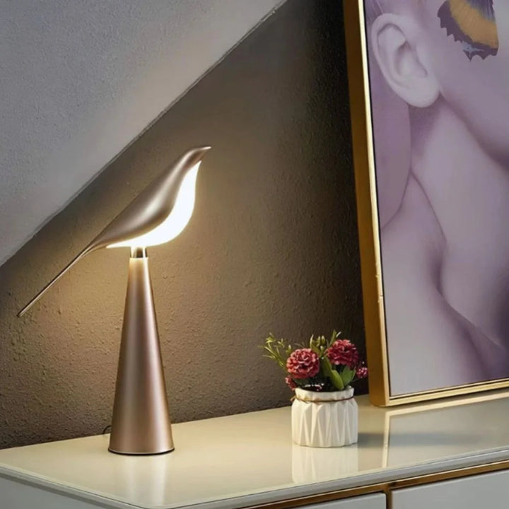 Skanto | Serene Magpie Light