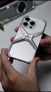 Skanto | Avtagbart Metall Kjølig Legering iPhone-deksler