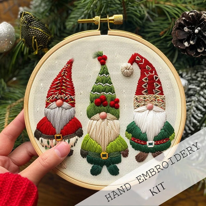 Skanto | Julebroderisett DIY | Komplett Kit for Hjemmelaget Dekor | 20 cm
