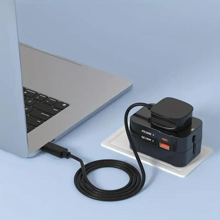 Universell reiseadapter med doble USB-porter | Skanto