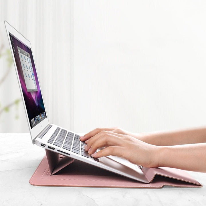 Skanto | FlexiGuard – Slank Vanntett Laptop Sleeve med Støtbeskyttelse & Stativ