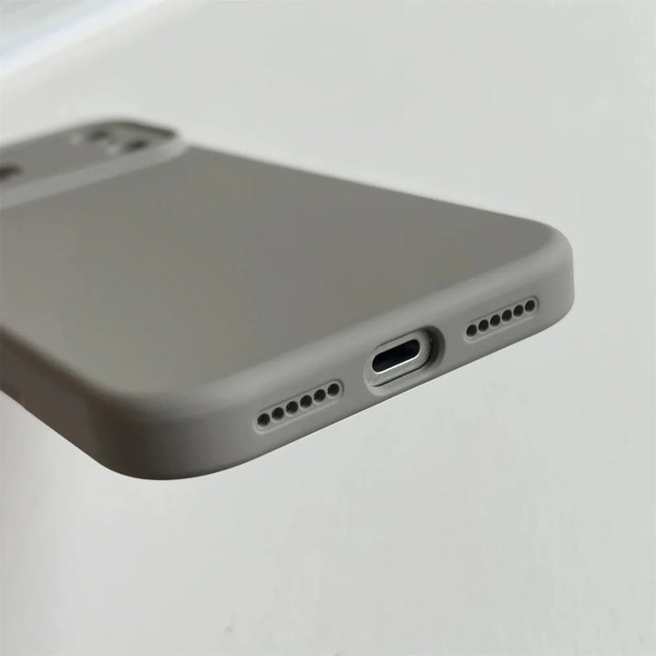 Skanto | FLEXISHIELD – TPU Sjokkproof Silikonetui for iPhone 16 & 17 Serie