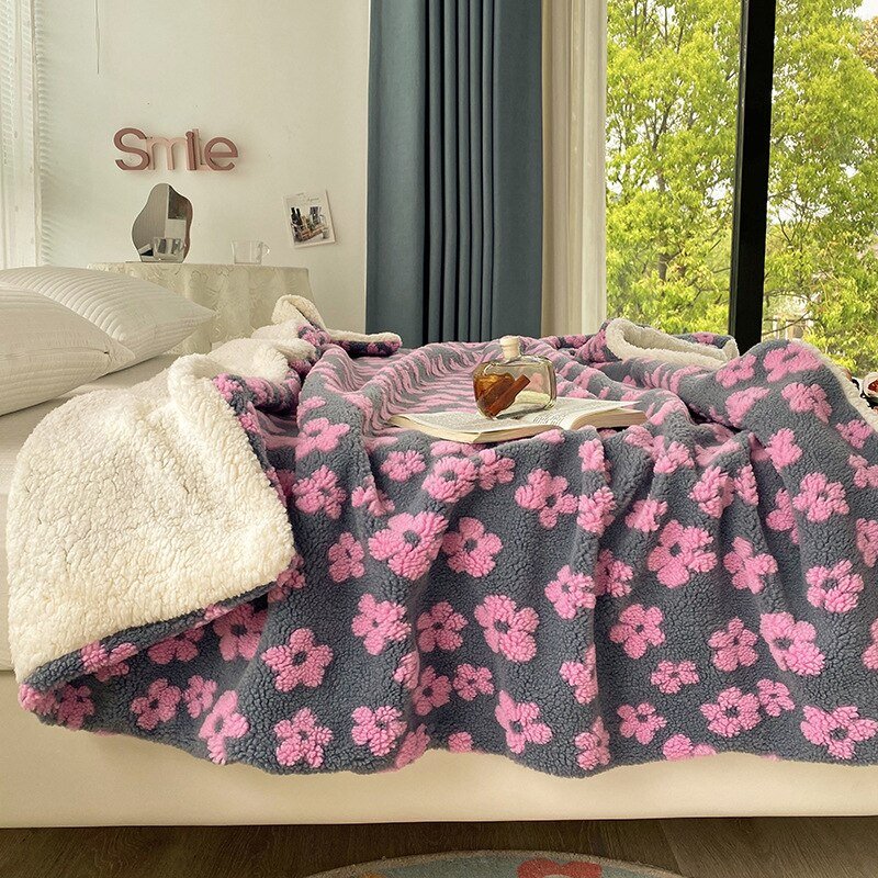 Fluffy Floral Plush Tykket Teppe for Koselig Komfort | Skanto