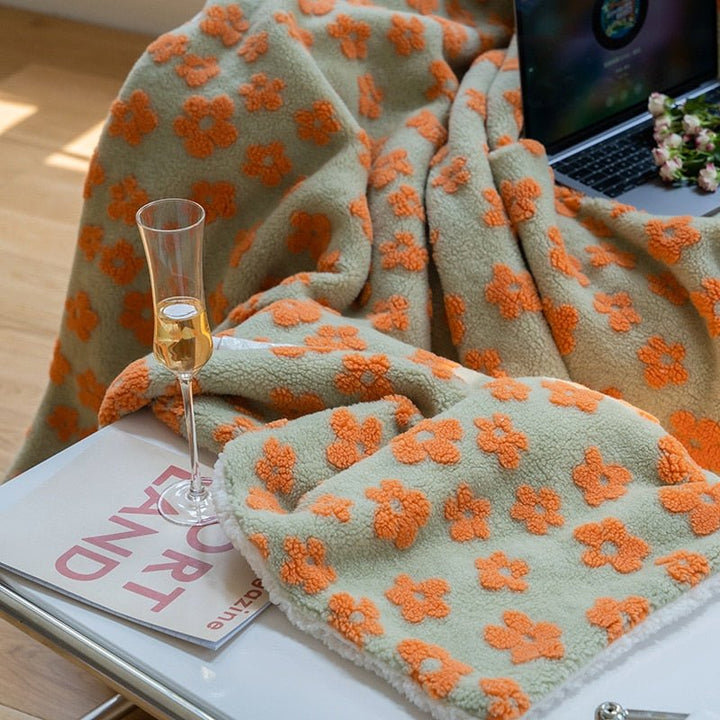 Fluffy Floral Plush Tykket Teppe for Koselig Komfort | Skanto