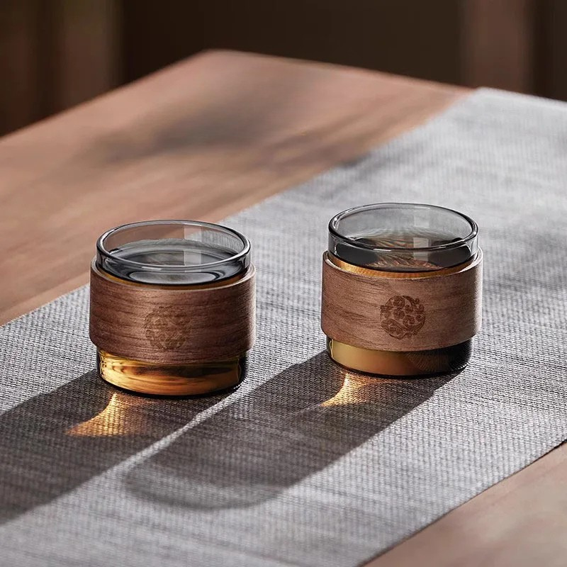 Glass tekanne med infuser varmebestandig tekanne med håndtak i tre | Skanto