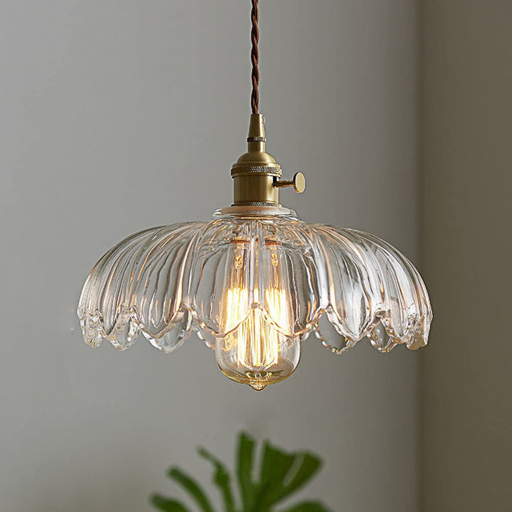 Skanto | Glass lampe som glitrer med detaljer!