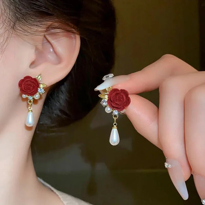 Skanto | Gullakkent Rose Diamond Perle Øredobber