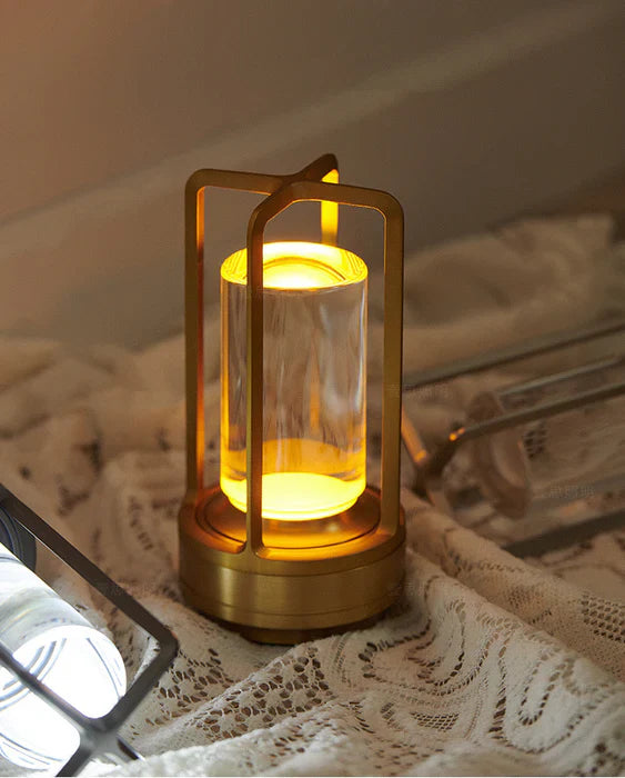 Skanto | Varm LED Trådløs Bordlampe – Batteridrevet Nordisk Design - LED med Berøringskontroll, Egnet for Soverom, Hjem, Utendørs - Ideell Nattlampe