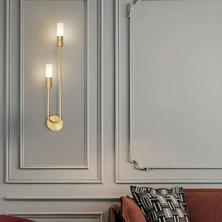 Skanto | Moderne Gull Vegglampe – Dobbelt Frostet Glass Lys