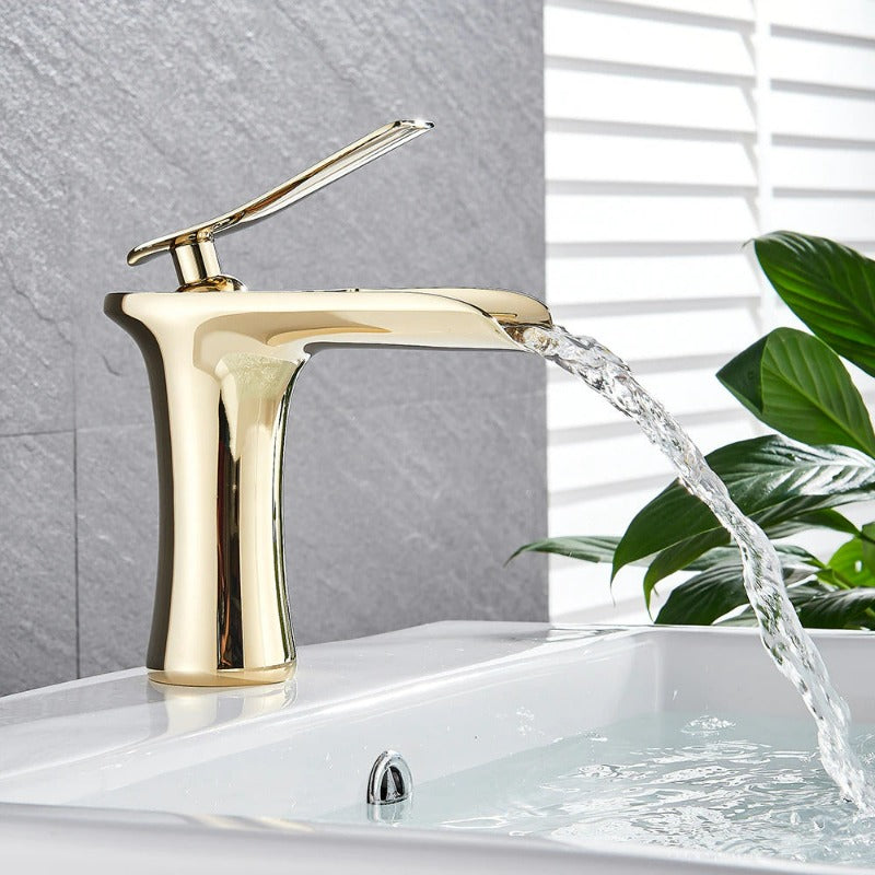 Skanto | Moderne Fosser Baderomsbatteri – Stilig Design & Elegant Vannstrøm