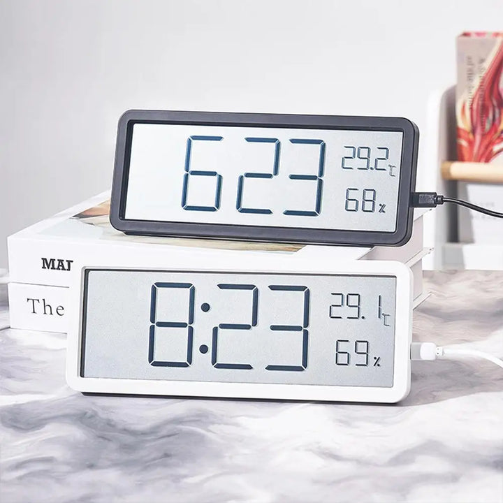 Skanto | Moderne LED veggklokke med stort Display og temperaturmåler