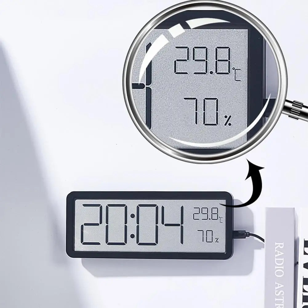 Skanto | Moderne LED veggklokke med stort Display og temperaturmåler